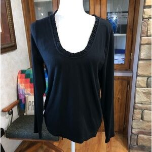 J. CREW SIZE XLARGE BLACK LONG SLEEVE SWEATER WITH NOTCHED RAW HEM AROUND COLLAR